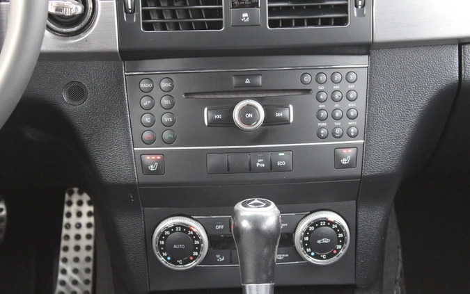Mercedes-Benz GLK cena 57900 przebieg: 260435, rok produkcji 2012 z Dębno małe 562